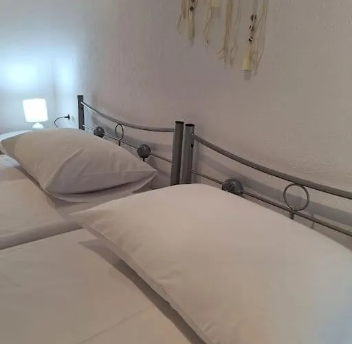 A Tiny * オウランオウポリ