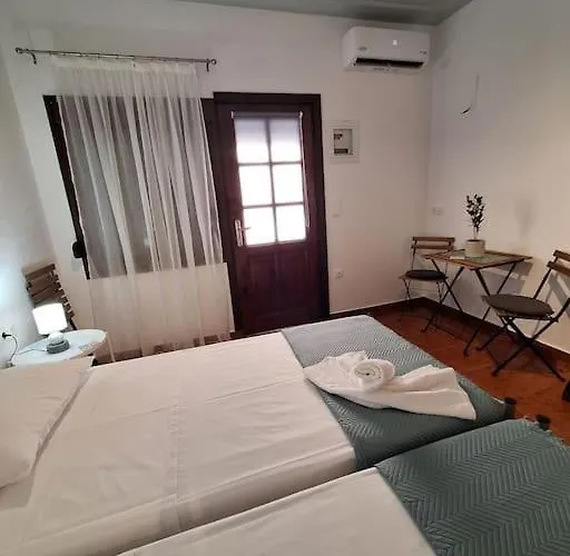 Dom wakacyjny A Tiny Uranupoli